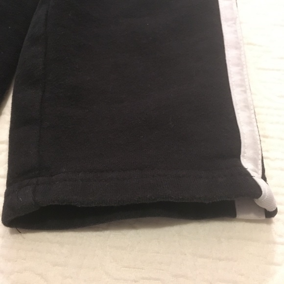 9m (4/$20) OshKosh Sweatpants - Picture 6 of 6